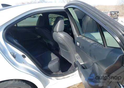 2014 Lexus Is 350 z USA, uszkodzony, nr VIN JTHCE1D20E5005207